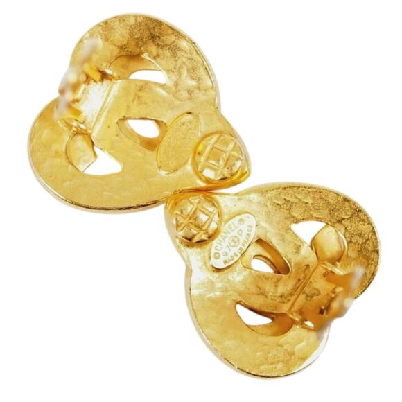 CHANEL CC Logo Heart Motif Earrings Vintage 1997 24K Gold Plated EUC - Picture 6 of 8